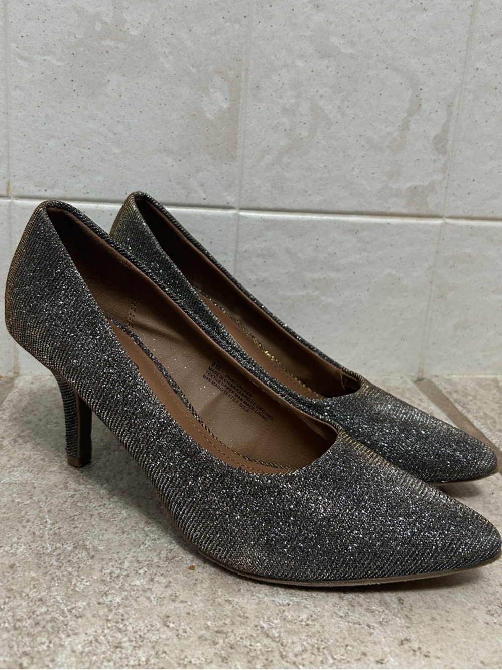 Women's Glitter Pointed-Toe Mid Heel Pumps - Silver and Gold over Black